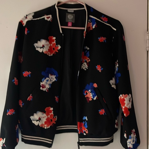 Vince Camuto jacket.  Size xs. Like new - Picture 1 of 3